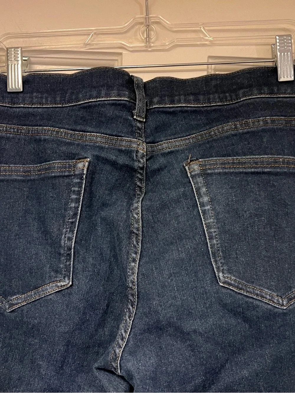 J Crew Classic Men's Dark Blue Denim Jeans style 484 (slimmer cut) size 30W x 32